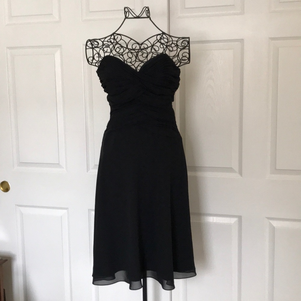 Elegant crepe dress from White House Black Market